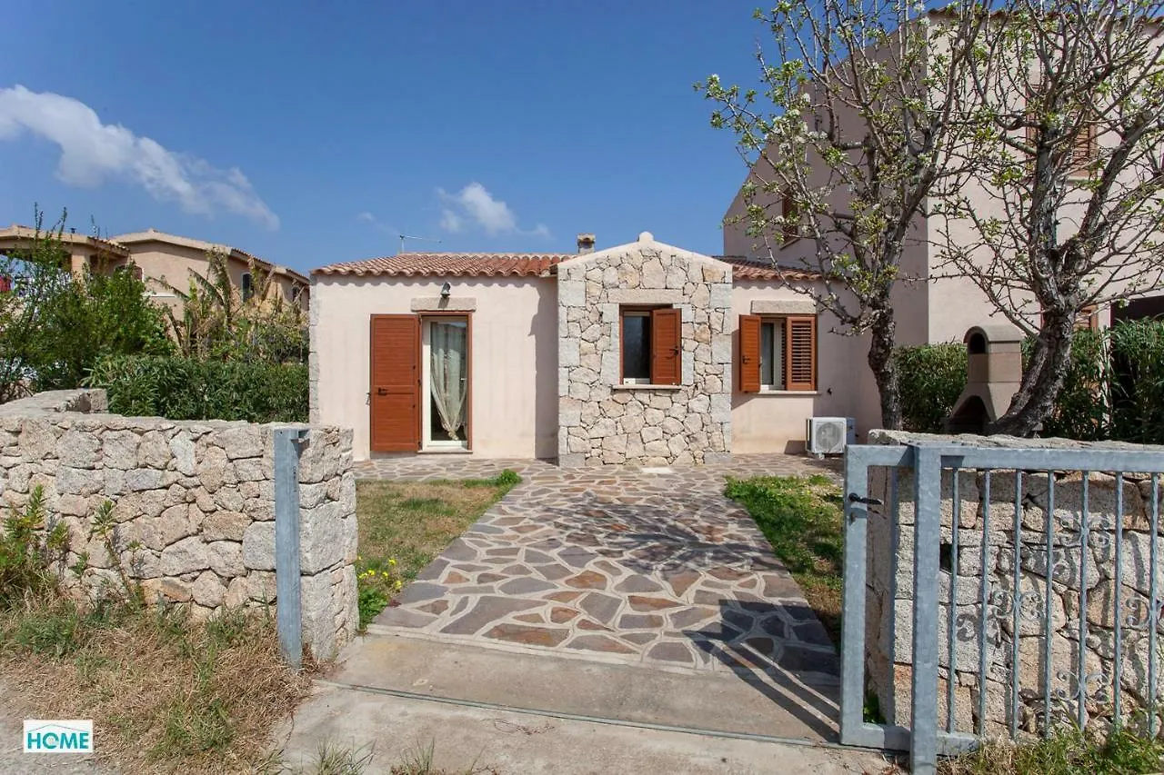 Villino Bianco Daire San Teodoro  İtalya