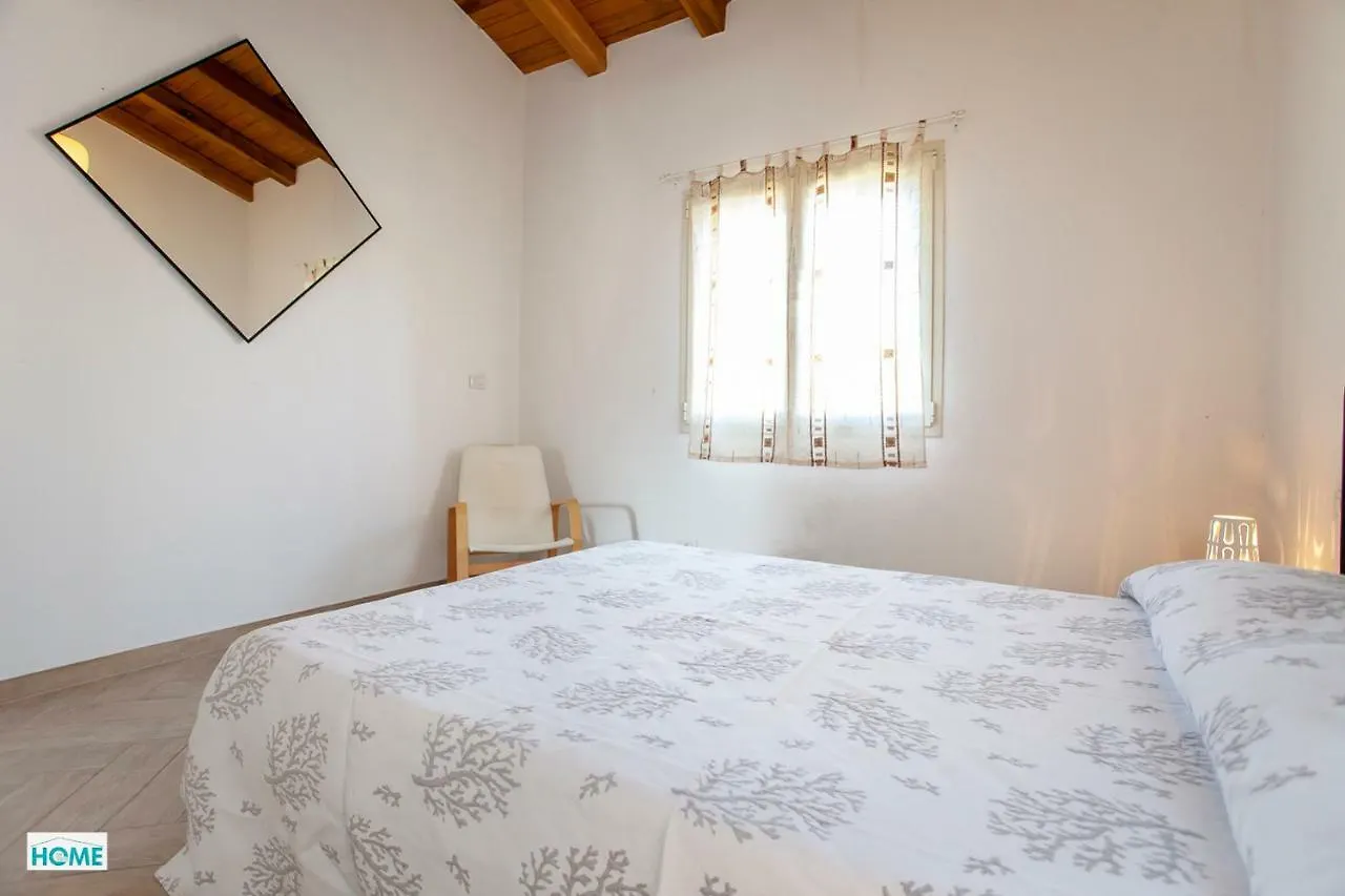 Villino Bianco Apartment San Teodoro  0*, San Teodoro (Sardinia)